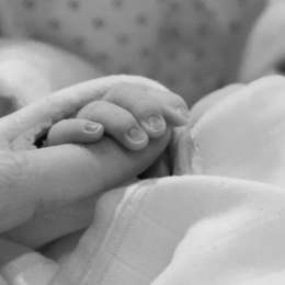 Max Verstappen y Kelly Piquet revelaron la primera imágen de su hija Lily