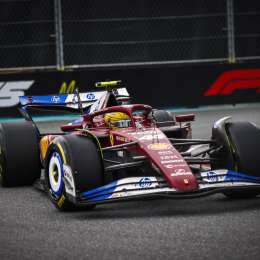 F1: Hamilton no esquivó lo que pasó con Leclerc: "Tardaron demasiado en tomar la decisión"