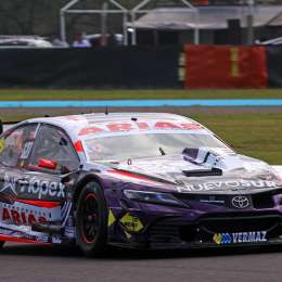 TC: Agrelo se defendió en la largada y ganó la primera serie en Termas