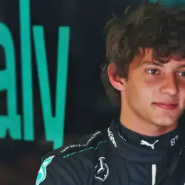 F1: Kimi Antonelli y el particular gesto con sus compañeros de colegio en Imola