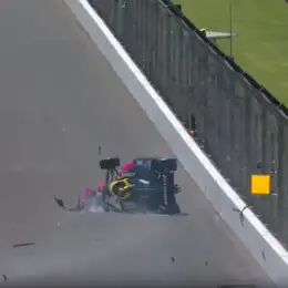 IndyCar: escalofriante accidente de Kyffin Simpson en Indianápolis