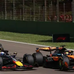 F1: lo que no se vio del sobrepaso de Verstappen contra Piastri en Imola