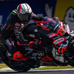MotoGP: Bezzecchi se llevó un triunfo en las complicadas condiciones de Silverstone