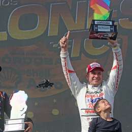 TC: ¡Picante! Santero le pidió explicaciones a Werner por la historia de su mujer en redes