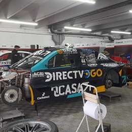 Top Race: Leonel Pernía dominó el primer ensayo bajo la lluvia en el Gálvez