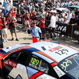 TCR World Tour: Néstor Girolami volvió a la victoria en la 2da final en Valencia