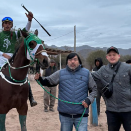 La vida de Fefo Di Palma lejos del mundo motor: fútbol, carrera de caballos y coach de su sobrino Valentino en el karting