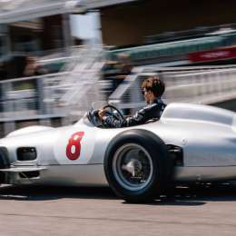 F1: ¡Emotivo! Russell giró a bordo del Mercedes con el que Juan Manuel Fangio se consagró campeón del mundo