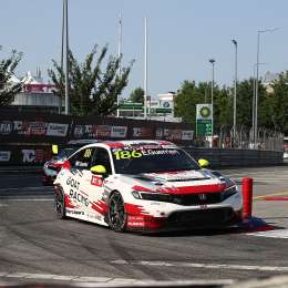 TCR World Tour: podio para Guerrieri en la 1ra final en Vila Real; Girolami P8 y Montenegro P9