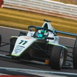 GB4 Championship: Leandro Juncos terminó 10° en la primera final en Snetterton tras una sanción: “Fue un error mío”