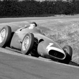 Fangio, el inmortal del asfalto: a 30 años de su partida