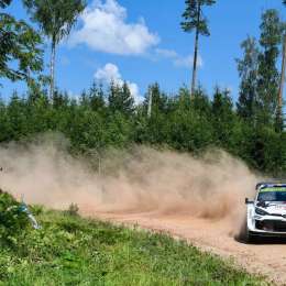 WRC: Solberg sorprendió y cerró el viernes como líder en Estonia