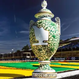 F1: la particular historia del trofeo que se le entrega al ganador del GP de Hungría