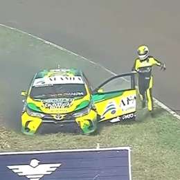 TN APAT: ¡Dramático momento! Su auto tomó fuego y tuvo que correrlo para poder frenarlo