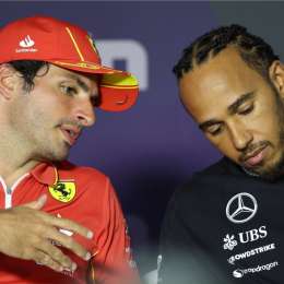 Un histórico de la F1 no entiende que Ferrari haya reemplazado a Sainz por Hamilton: “Carlos estaba haciendo un trabajo brillante”
