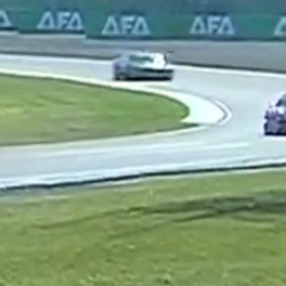 TC: la imagen del Mustang de Werner que encendió las alarmas en la tercera serie