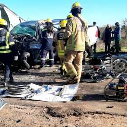 Conmoción en Entre Ríos: tres muertos por un choque frontal contra un tren de carga