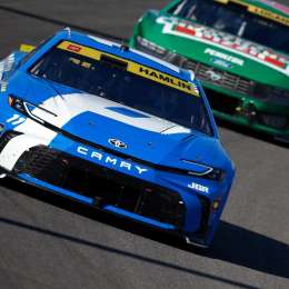 NASCAR: Hamlin se impuso en la Enjoy Illinois 300 de los Playoffs Cup Series