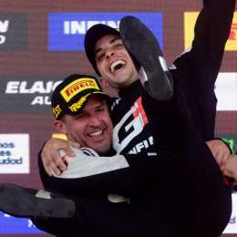 TC2000: de pedirle una foto a ganar los 200Km con su referente, la inédita anécdota de Urrutia con Rossi