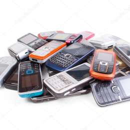 Tecnología: La Generación Antismartphone: Por qué cada vez más jóvenes están dejando los smartphones por teléfonos básicos