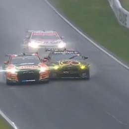 La electrizante pelea bajo lluvia por el primer lugar que vivió la Supercars en Bathurst 1000