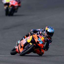 Moto3: Perrone y Morelli salieron airosos y sumaron en el GP de Malasia