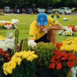 F1: Antonelli, su visita a la tumba de Senna y los profundos motivos detrás del emotivo homenaje