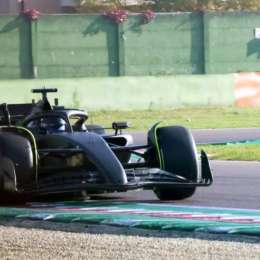 F1: Checo Pérez ya gira en Imola, en el estreno de Cadillac en pista