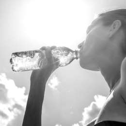 Salud y bienestar: la guía definitiva para una hidratación correcta en días de calor extremo