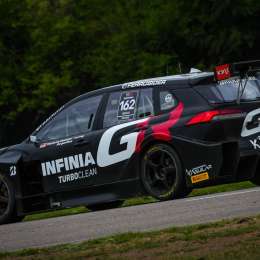 TC2000: Stang se llevó el triunfo en Salta y estiró la definición del campeonato con Rossi para la última fecha