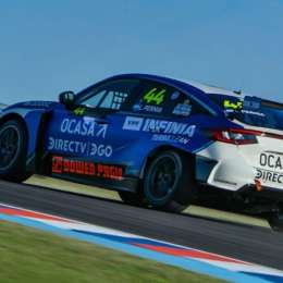 TCR South America: Leo Pernía sacó chapa de campeón y se quedó con la pole en Interlagos