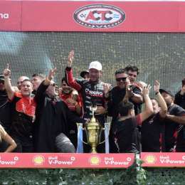 Histórico: con su título en el TC Pick Up, Canapino logró un récord inédito en el automovilismo argentino