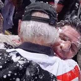 TC2000: ¡Emocionante! El sentido abrazo entre Rossi y Ramonda tras la consagración en Junín