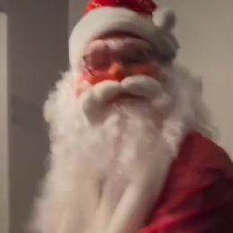 ¡Piloto y Papá Noel! El protagonista del TC que se disfrazó en Nochebuena