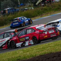 Fue campeón en Europa, se lució en el TC2000, pero se alejó y hoy es dirigente en la política y en el fútbol