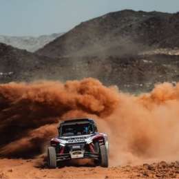 Dakar 2026: ¡Se generó tráfico! Así fue el tenso momento que atravesó Kevin Benavides en la Etapa 2