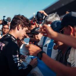 F1: Colapinto, a corazón abierto: “Me encanta ser ese por el que muchos chicos tienen pasión por el deporte”