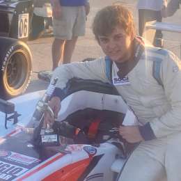 ¡Histórico! La joya argentina que se consagró campeón de la F4 estadounidense con 14 años