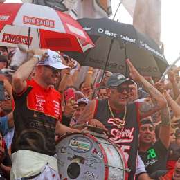 TC: la historia del hincha de Canapino que viajó desde lejos para conocerlo e inmortalizó el encuentro en un tatuaje