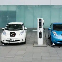 China acelera, Europa regula y EE.UU. duda: el mapa geopolítico del auto eléctrico