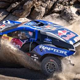 Dakar 2026: Ekström conquistó la Etapa 11 y Al-Attiyah sigue al frente de la general en Ultimate