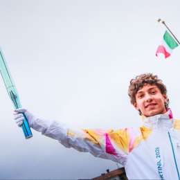 Kimi Antonelli portó la antorcha de los Juegos Olímpicos de Invierno Milano Cortina 2026