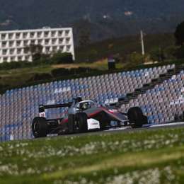 La armanda argentina tuvo un sábado de súper acción en la Winter Series de la Eurocup 3 y 4 en Portimao