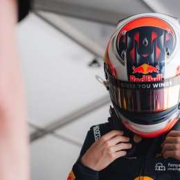 F3: un trompo y una bandera roja complicaron el Sprint de Colnaghi en Australia