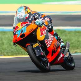 Moto3: Valentín Perrone y Marco Morelli fueron protagonistas y largarán dentro del top cinco en Brasil