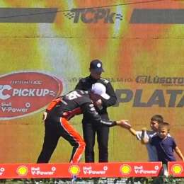 TC Pick Up: ¡Hermoso gesto! El saludo de Canapino a los hijos de Werner en el podio de La Plata