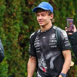 F1: ¡Preocupación por Antonelli! Kimi llegó a Japón con una muñequera, ¿Qué pasó?