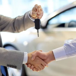 ¿Por qué los concesionarios recomiendan esperar para comprar un auto 0km en Argentina?