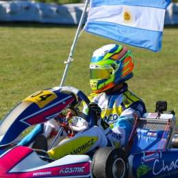 Arrasó en el karting con más de 30 títulos, venció a Kimi Antonelli en un mundial y hoy busca su lugar en el automovilismo nacional