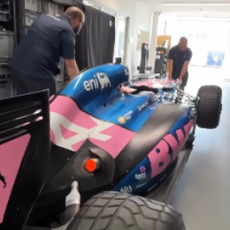 F1: "Entrega especial en Buenos Aires", el auto para la exhibición de Colapinto rumbo a Argentina